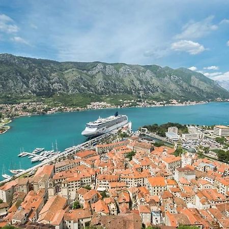 Alisa Sea View Apartment Prcanj Kotor Eksteriør billede