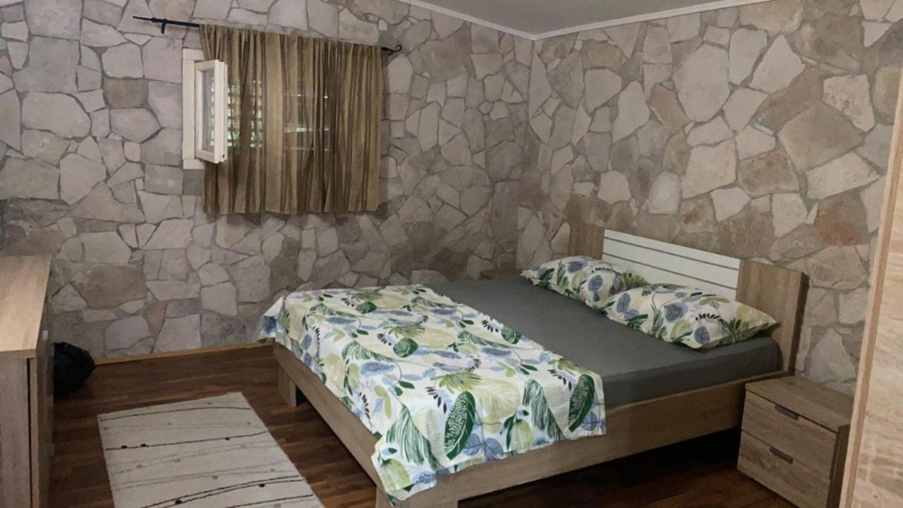 Alisa Sea View Apartment Prcanj Kotor Eksteriør billede