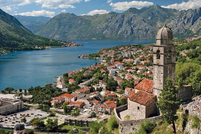 Alisa Sea View Apartment Prcanj Kotor Eksteriør billede